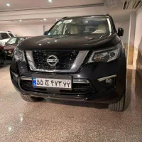 نیسان ترا ۱۴۰۴ مشکی تیپ۲ صفر داخل کرم