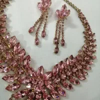 نیم ست صورتی شیک|بدلیجات|مشهد, مشکینی (شهرک غرب)|دیوار