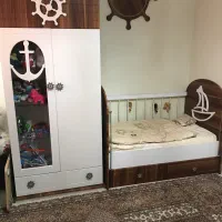 تخت وکمد کودک