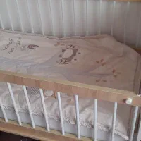 تخت کودک با خوشخواب سالم در حد نو