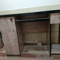 میز کامپیوتر و صندلی چرخ دار