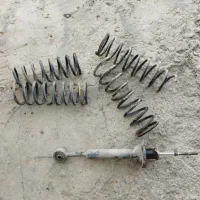 چهار عدد فنر پراید ویک عدد کمک فنر عقب