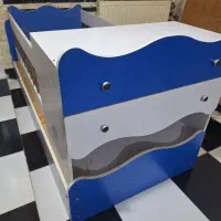 تخت نوزاد نوجوان همراه کمد درحدنو