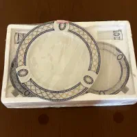 یک عدد میوه خوری و ۶عدد پیش دستی