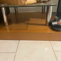 میز دو طبقه. چوب و شیشه