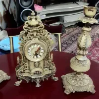 ساعت وشمعدون