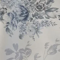 دو رول کاغذ دیواری