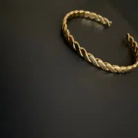 دستبند تک یا به همراه حلقه