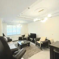 ازگل ۸۰ متر ۲ خواب/ زیر قیمت/ نور گیر خوب