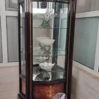 یک عدد آیینه کنسول درحد و یک عدد بوفه درحد