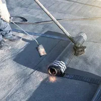 نصب ایزوگام و قیرگونی پشت بام