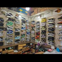 نیروی جوان برای کار در کتونی فروشی پسرونه نیمه وقت