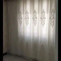 پرده فلت با استر پلیسه زیر در حد نو عرض ۶ متر