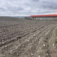 فروش گاوداری در اهر دارای پروانه و چاه ابمعدنی