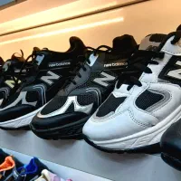 کفش|کیف، کفش، کمربند|مشهد, طبرسی شمالی|دیوار