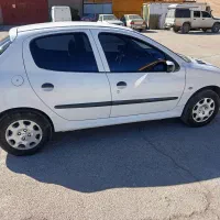 ماشین 206سفید مدل 93تیپ پنج