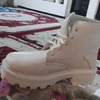 نیم بوت دخترانه سایز۴۰ رنگ سفید|کیف، کفش، کمربند|ماهدشت, |دیوار