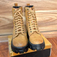 حراج همه مدل بوت سایز ۳۷- ۴۲۰ و ۱۹۰ تومن