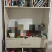 کتابخانه کاملا سالم و نو