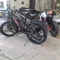 فروش ۴ عدد دوچرخه با برند خوب با یک موتور۲۰۰cc