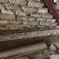 چند تیکه تیر آهن به فروش میرسه