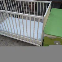 تخت وکشو نوزاد