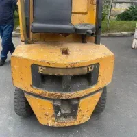 لیفتراک ۲/۵ تن کوماتسو|خودرو سنگین|چهاردانگه (تهران), |دیوار