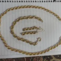 ۴۵ گرم طلا نو دارم ۷۰ بالای تابلو میدمشون