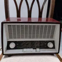 رادیو قدیمی دکوری یلدا کاملا سالم ( آلمان غربی )