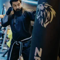 آموزش کیک بوکسینگ،دفاع شخصی