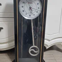 ساعت دیواری مارک امگا در حد نو