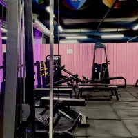 استخدام منشی باشگاه