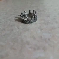 کاملا نو .دوتا از نگین هاش افتاده فقط