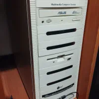 کامپیوتر و کیس قدیمی