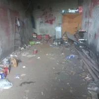 یک باب مغازه جوشکاری و کابینت فلز