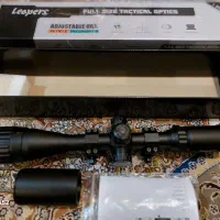 دوربین و پایه دوربین لیپرز