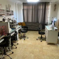 اجاره میز ناخن