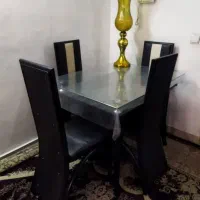 میز نهارخوری فلز و چرم