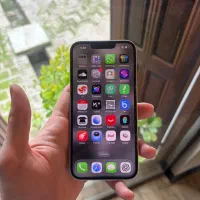 آیفون ۱۳ ch سفید ۱۲۸ باتری  ۹۴ فابریک