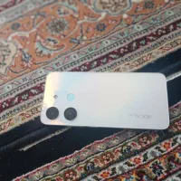 گوشی وکال وی 0 پلاس حافظ 64 رام 3 سالم