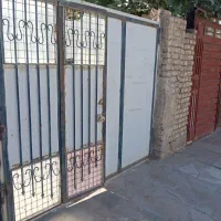 درب آهنی پارکینگ. دروازه|مصالح و تجهیزات ساختمان|قروه, |دیوار