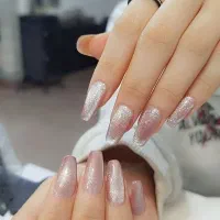 کاشت ناخن با بهترین متریال|خدمات آرایشگری و زیبایی|نجف‌آباد, هفده شهریور|دیوار