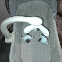 گهواره موزیکال و رقص نور کیفیت خارجی|اسباب و اثاث بچه|شیراز, غدیر جنوبی|دیوار