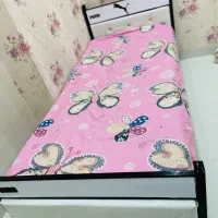 تخت خواب یک نفر