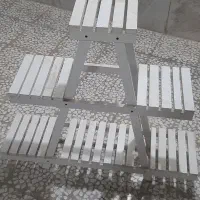 استند