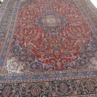 فرش دستباف به علت جابه‌جایی فوری به فروش می‌رسد