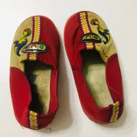 کفش های بچگانه