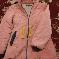 کاپشن در حد نو سالم|لباس|میانه, |دیوار