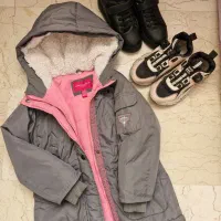 کاپشن ۶ سال و کفش