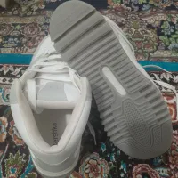 اسپرت سفید  تمام  چرم